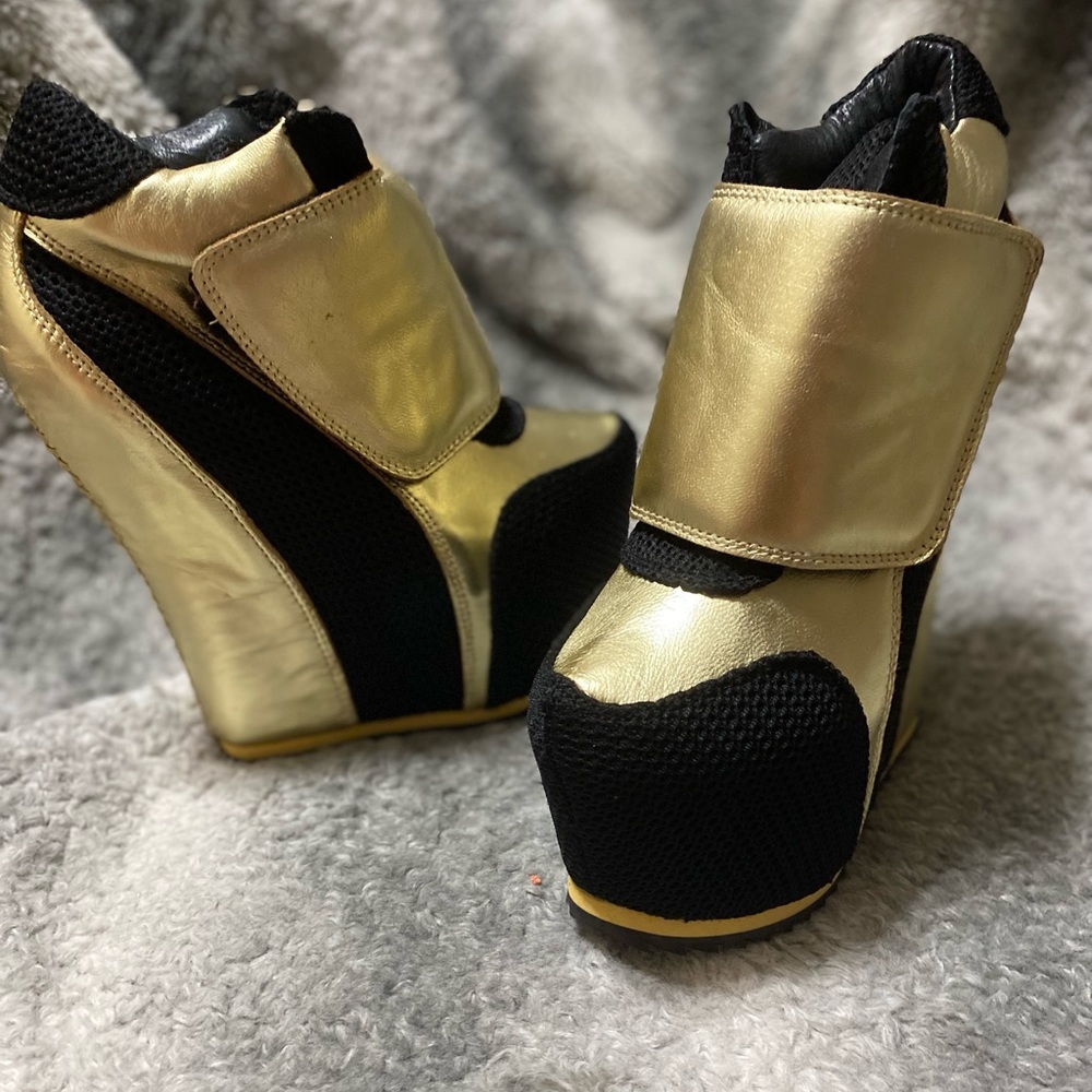 5.5 IN JEFFERY CAMPBELL SHOES
